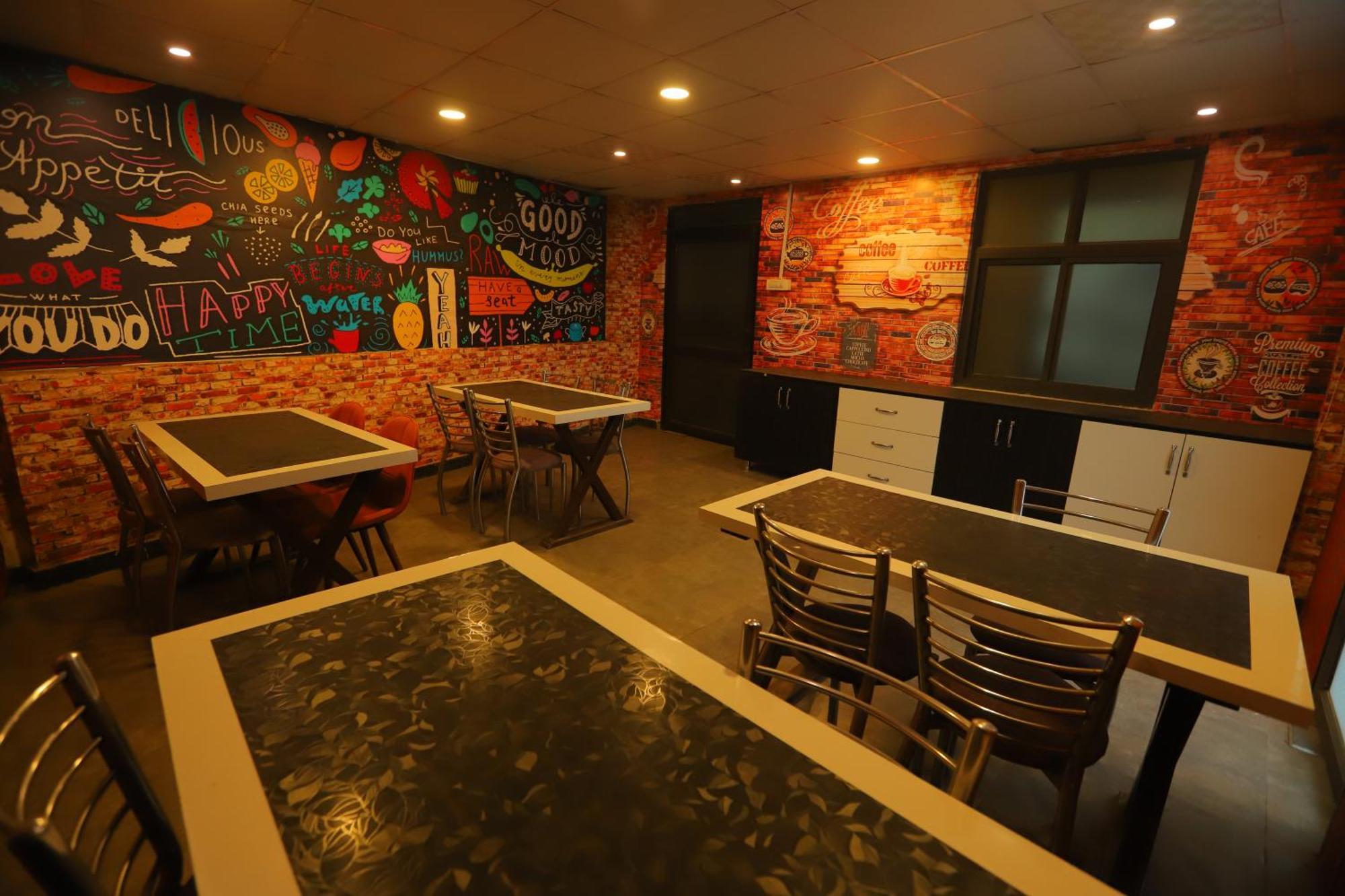 Hotel Almora Inn - Near By Delhi International Airport - With Free Airport Pickup And Drop Új-Delhi Kültér fotó