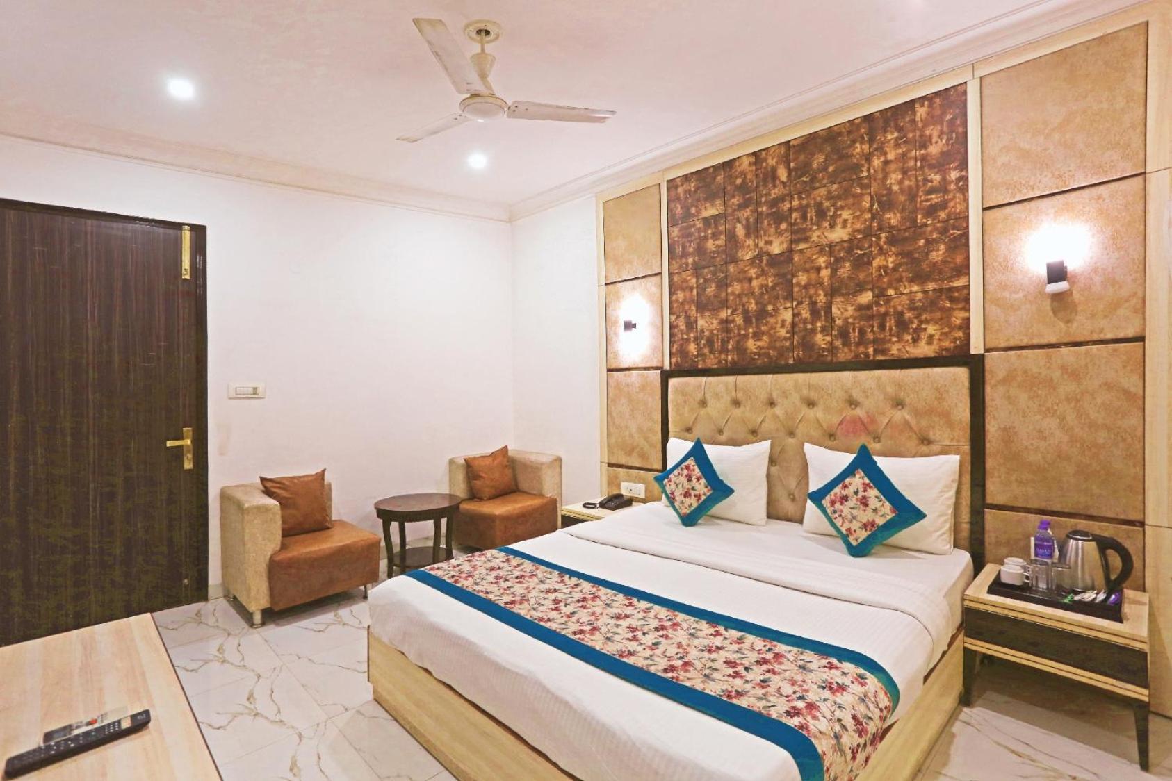 Hotel Almora Inn - Near By Delhi International Airport - With Free Airport Pickup And Drop Új-Delhi Kültér fotó