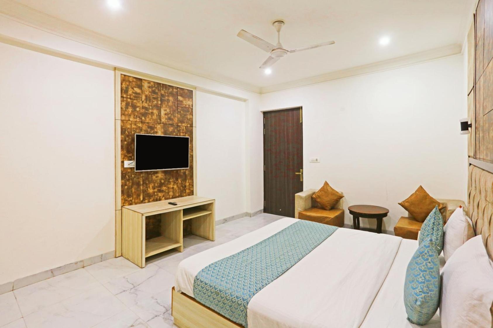 Hotel Almora Inn - Near By Delhi International Airport - With Free Airport Pickup And Drop Új-Delhi Kültér fotó