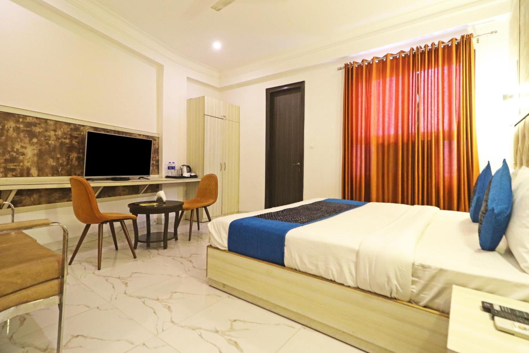 Hotel Almora Inn - Near By Delhi International Airport - With Free Airport Pickup And Drop Új-Delhi Kültér fotó