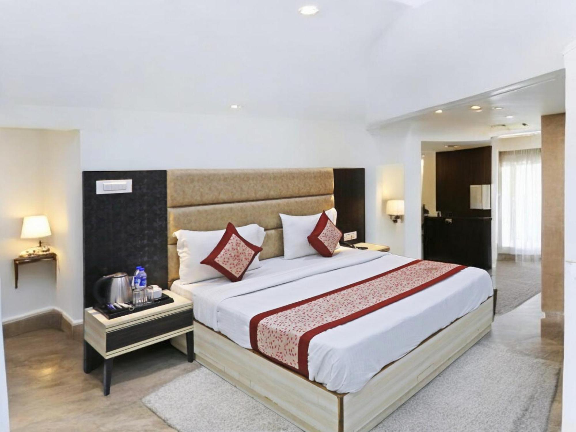 Hotel Almora Inn - Near By Delhi International Airport - With Free Airport Pickup And Drop Új-Delhi Kültér fotó